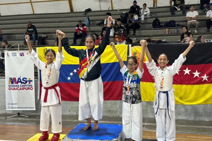 «Lilian González representando al Edo. Miranda KATA»
